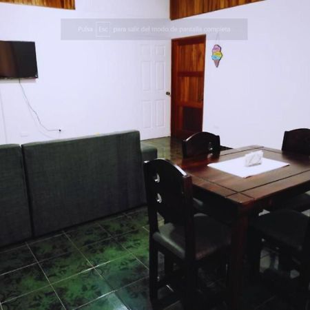 Casa Kros Quepos Dış mekan fotoğraf